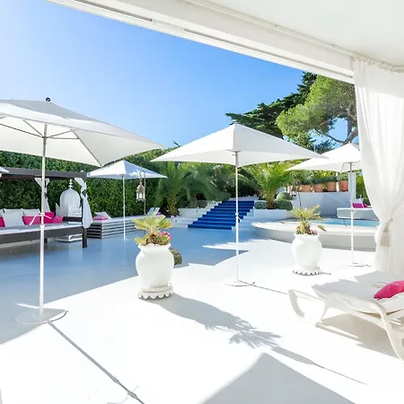Pieds Dans L'eau Au Cap D'antibes فيلة أنتيب